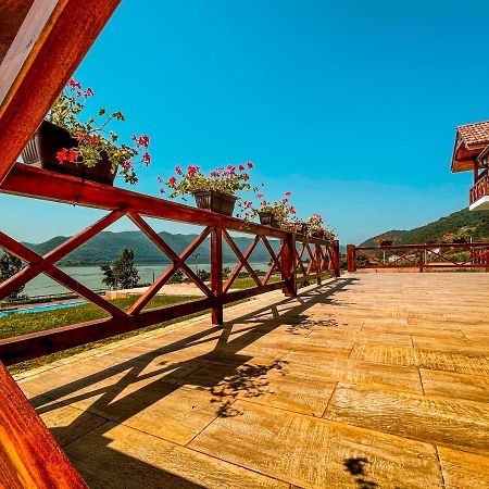 Pensiunea Balkan Gornea Buitenkant foto